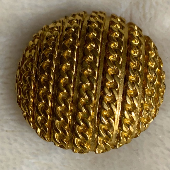 Vintage Monet Gold-Tone Textured Clip-on Earrings - Picture 3 of 4